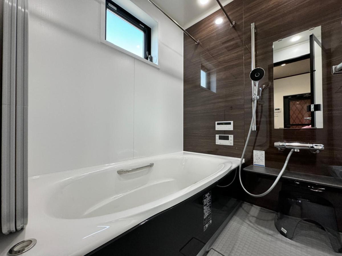 温泉付き貸別荘 風車村 E-10 With Hot Spring Villa